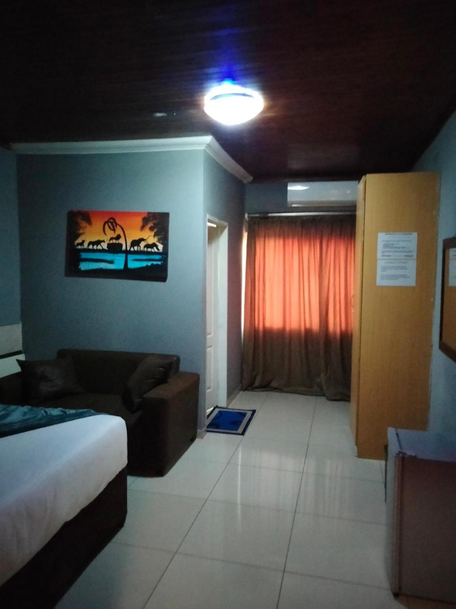 Garden Point Hotel Johannesburg Ngoại thất bức ảnh
